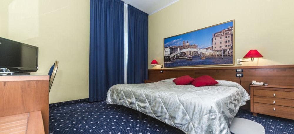 Venice Hotel 그리시냐노 디 조코 외부 사진