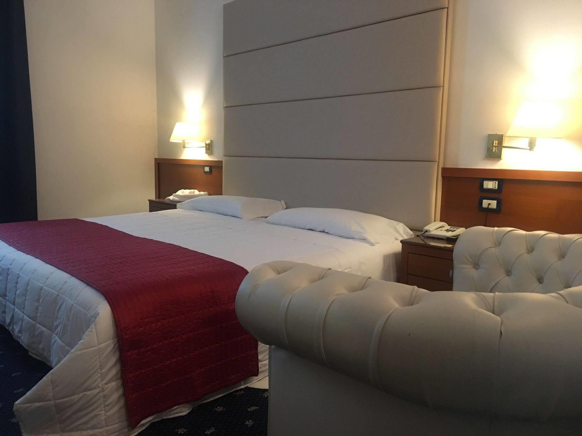 Venice Hotel 그리시냐노 디 조코 외부 사진