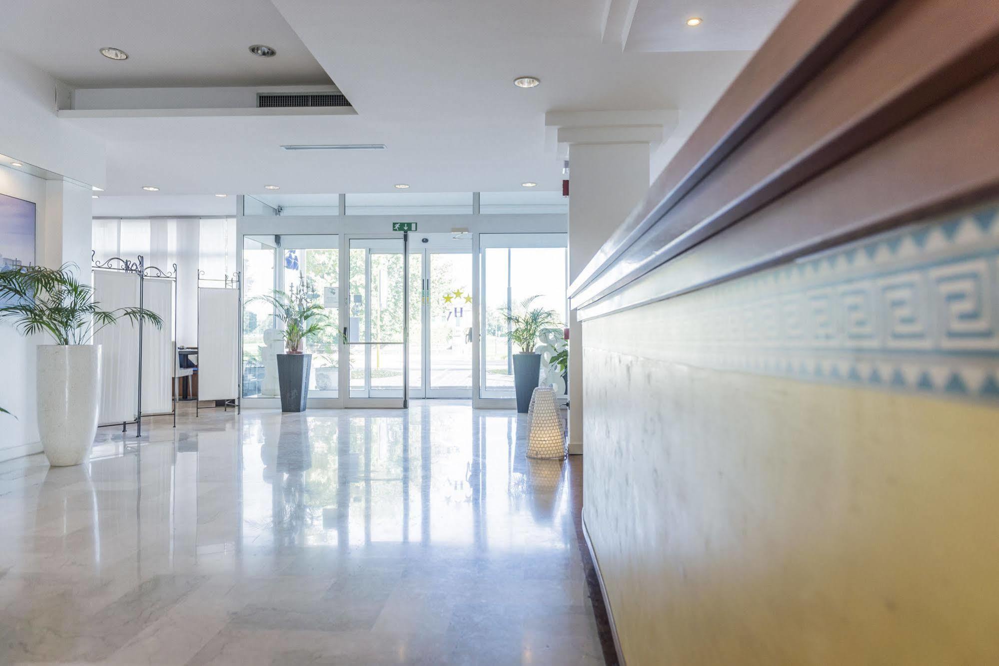Venice Hotel 그리시냐노 디 조코 외부 사진